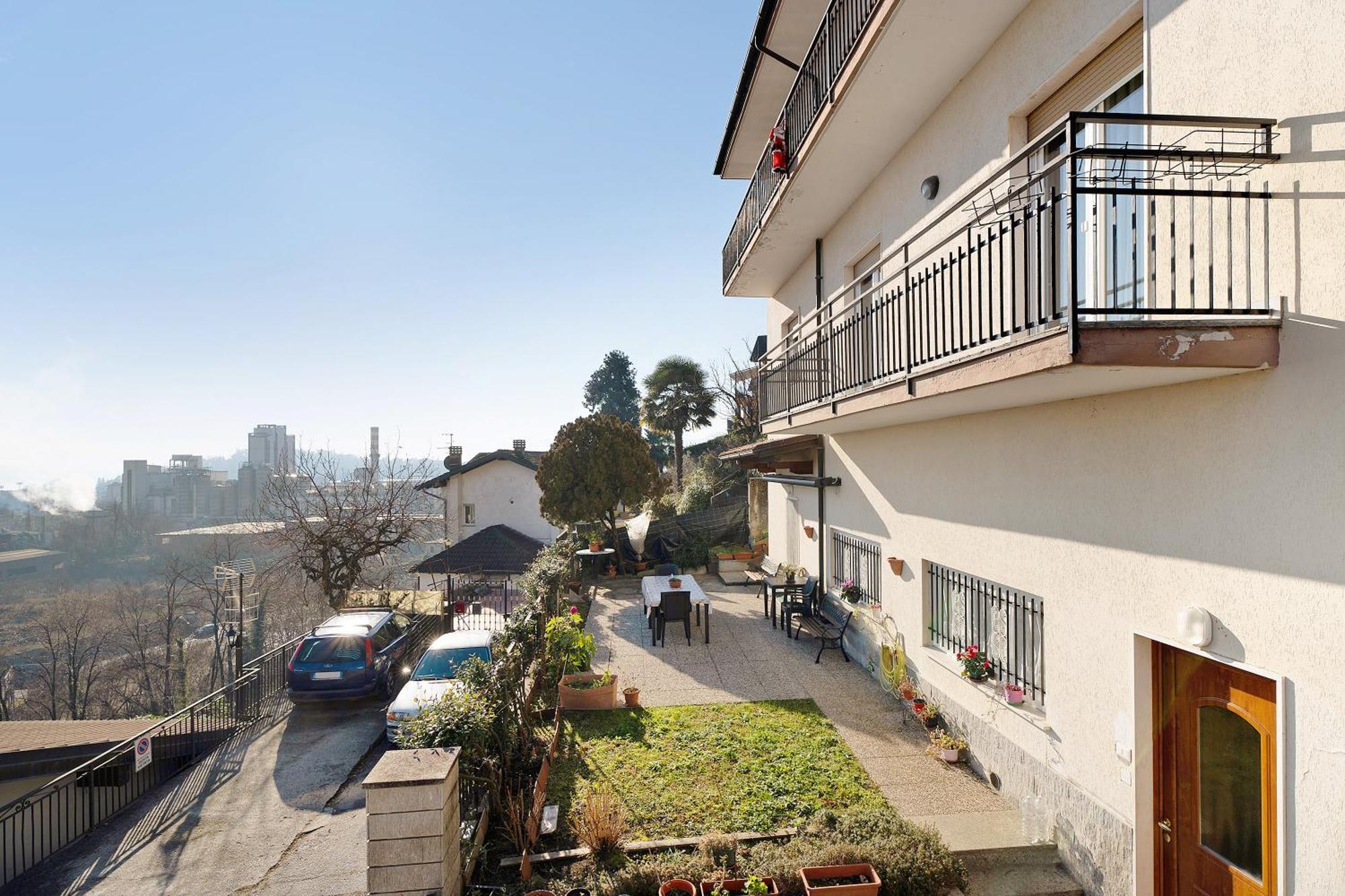Casa Bella Appartement Intra Buitenkant foto